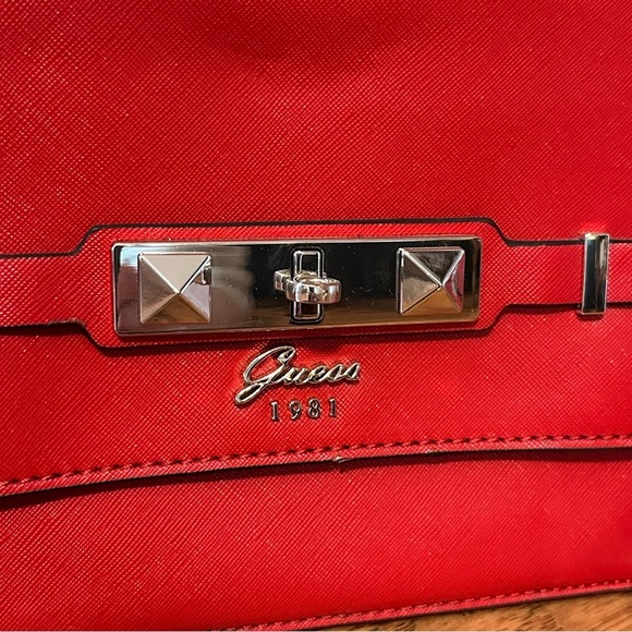 Guess Cherie Convertible Crossbody Flap Bag in Red - Picture 3 of 16